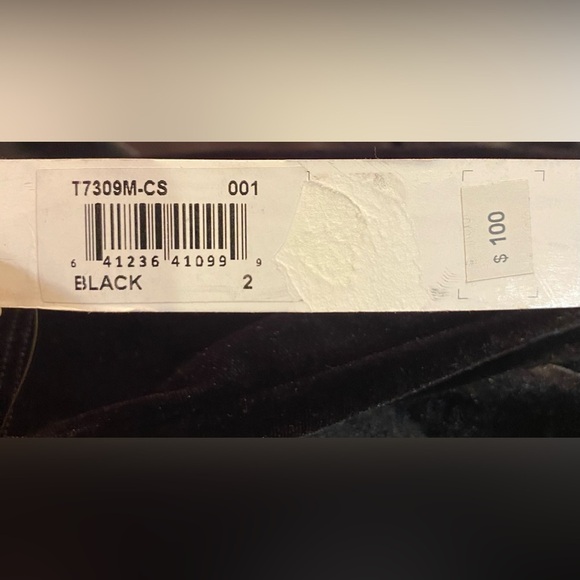 Clover and Sloane Black Velvet Dress Size 2 NWT - Picture 5 of 11